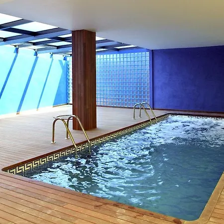 Flamingo 4*