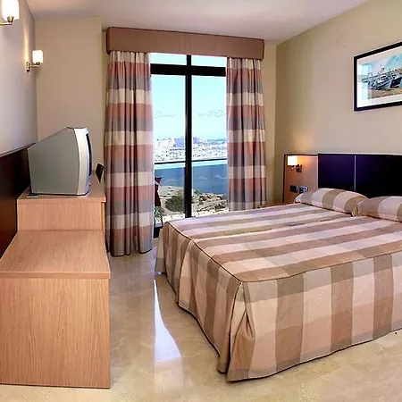 Flamingo 4*
