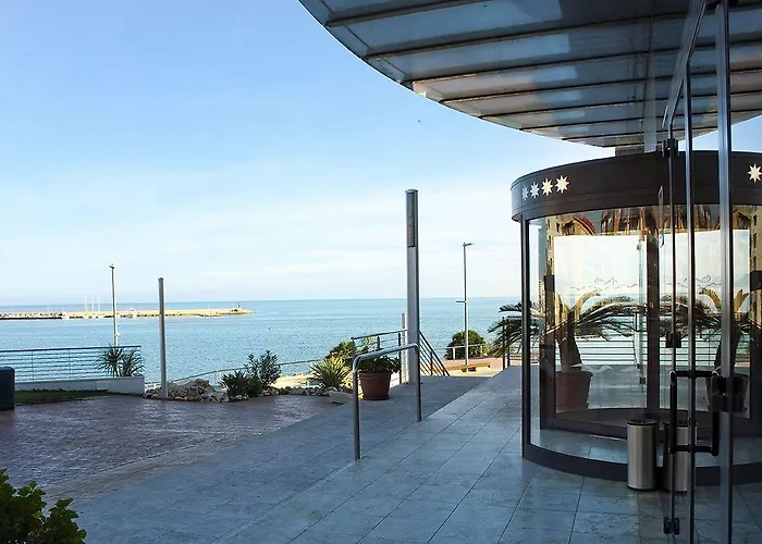 Flamingo Szálloda 4*
